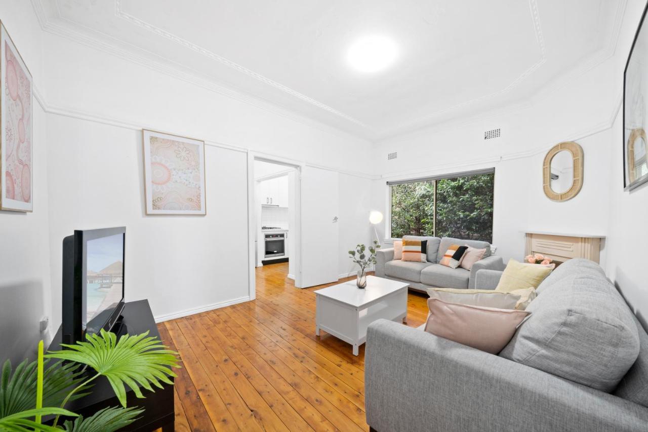 Appartamento Burwood Lovely 2-bedroom Unit With Free Parking Sydney