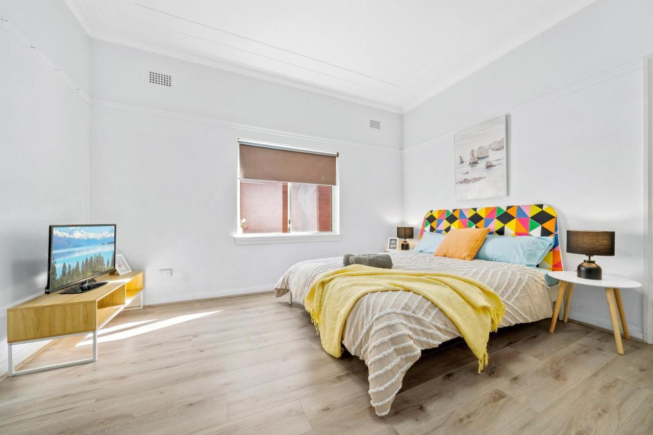 Appartamento Burwood Lovely 2-bedroom Unit With Free Parking *